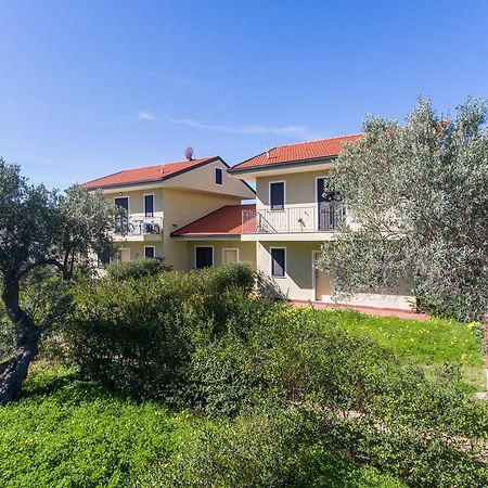 Residence Torretta Beach Crucoli Exteriör bild