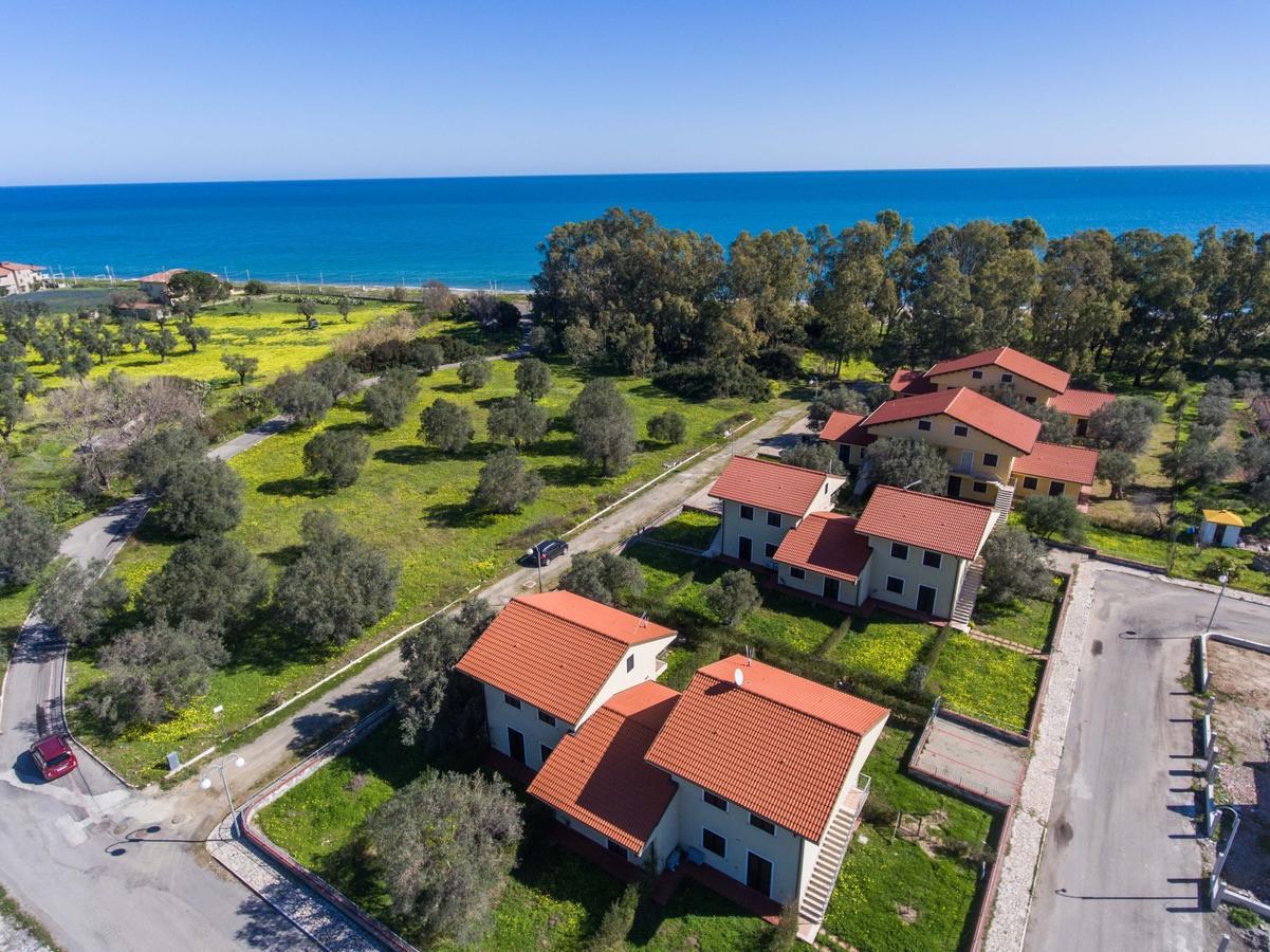 Residence Torretta Beach Crucoli Exteriör bild