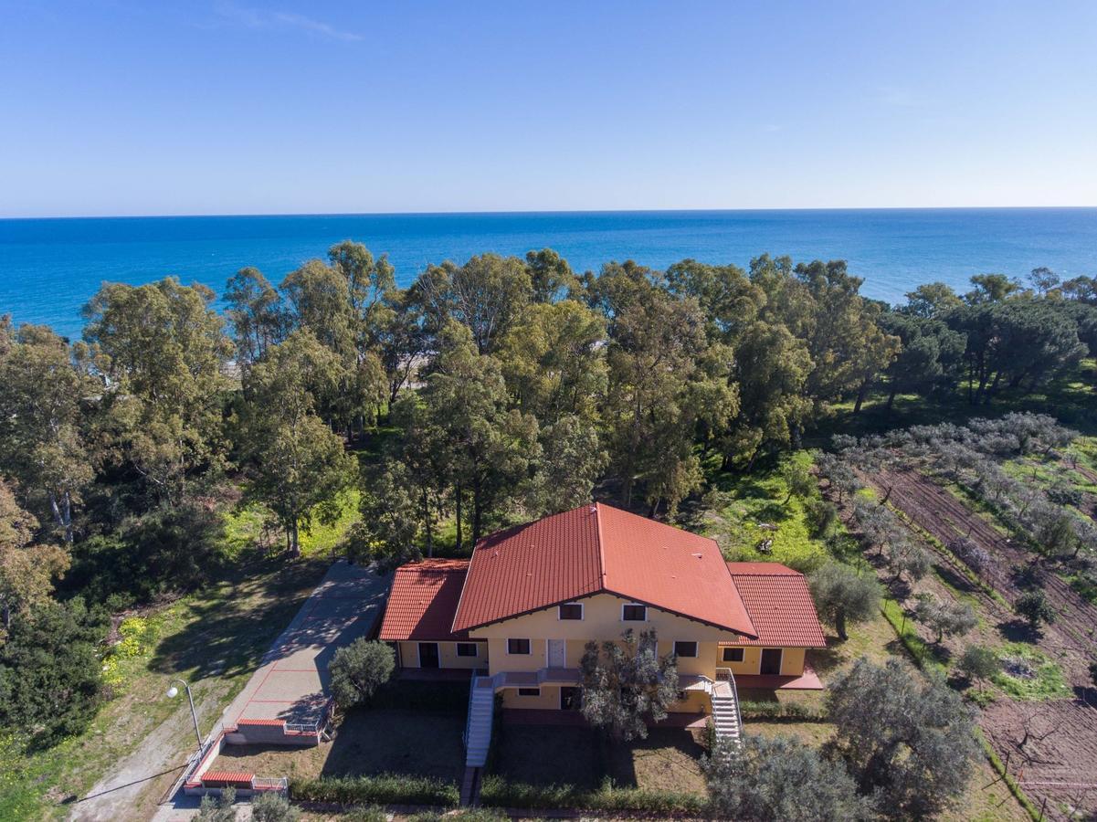 Residence Torretta Beach Crucoli Exteriör bild